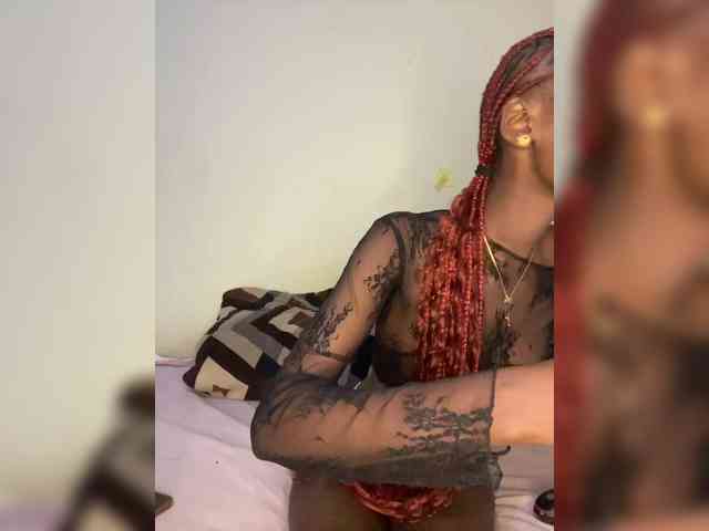 Lexxie1-1 webcam