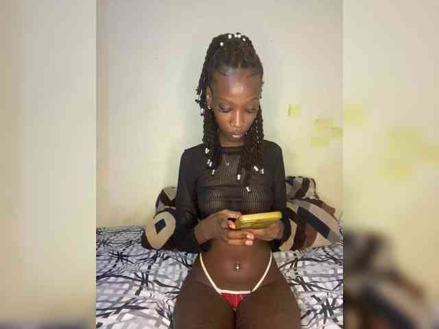 Lexxie1-1 webcam