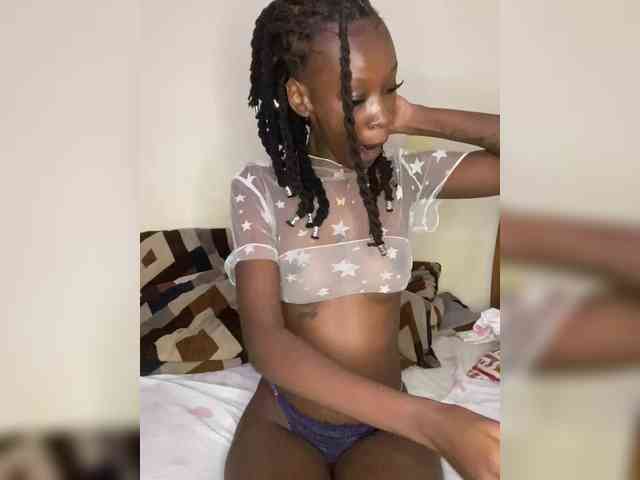 Lexxie1-1 webcam