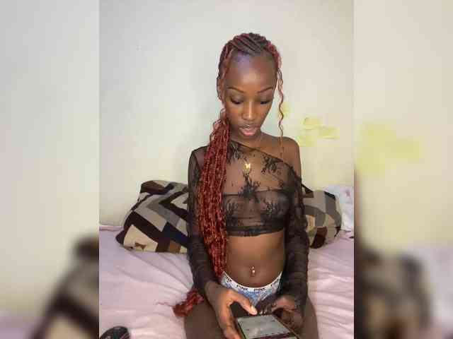 Lexxie1-1 webcam