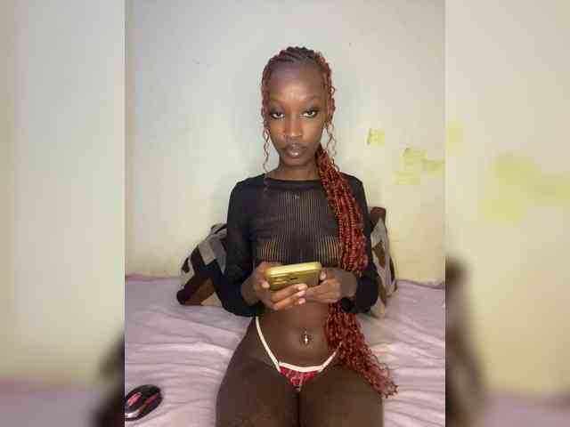 Lexxie1-1 webcam