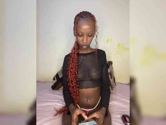 Lexxie1-1 webcam