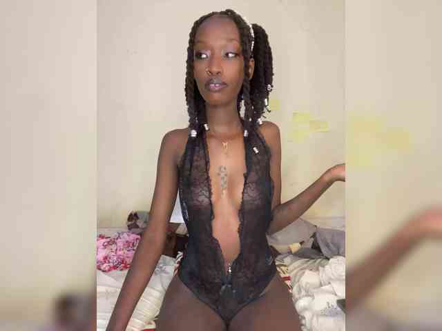 Lexxie1-1 webcam