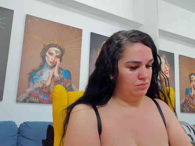VickyDivine webcam