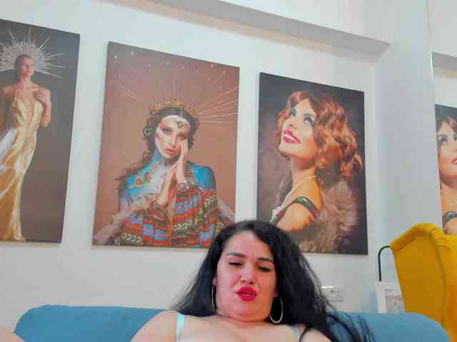 VickyDivine webcam