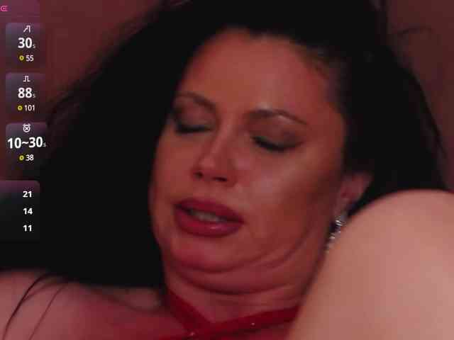TessDiamonds webcam