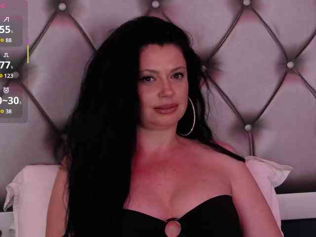 TessDiamonds webcam