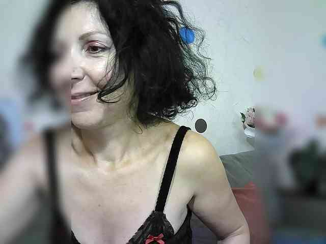 Shaved white, Shaved mature, Group chat for 40 tokens, Full privates for 30..., Blowjob Facebook Live 8