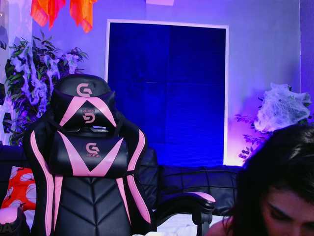  AmeliaMaris chat room