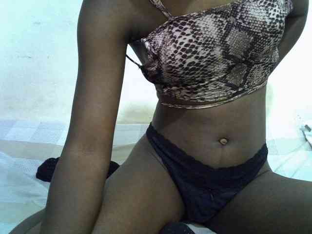 sexyass20 webcam