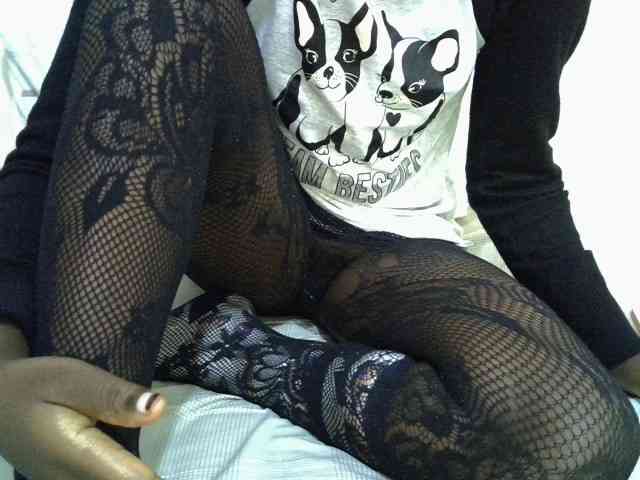 sexyass20 webcam