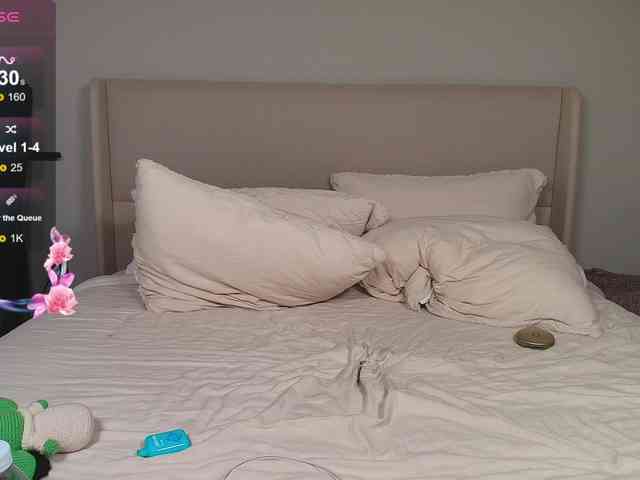 Liloshroxy webcam