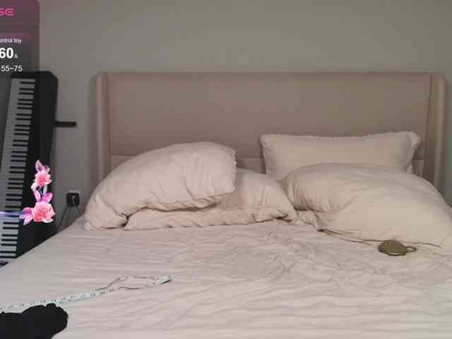 Liloshroxy webcam