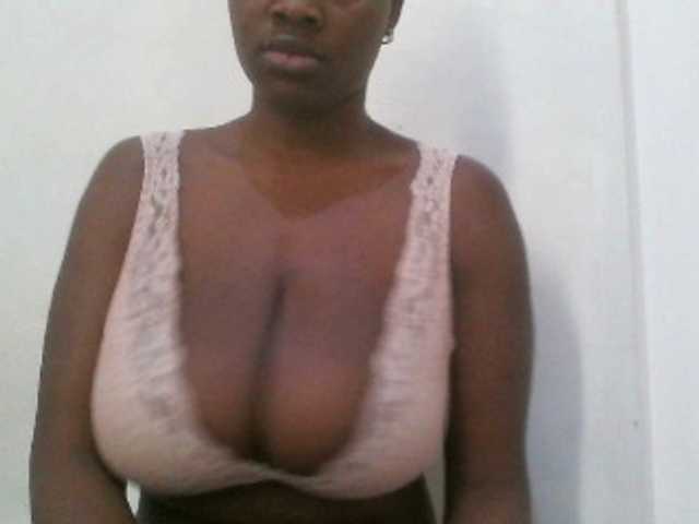 Bigboobs77 webcam