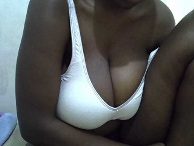  Bigboobs77 chat room