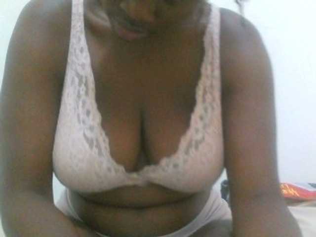 Bigboobs77's BongaCams show and profile