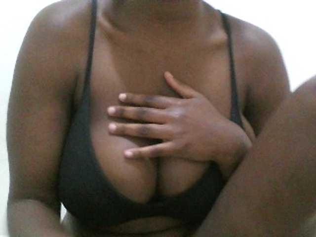 Bigboobs77's BongaCams show and profile