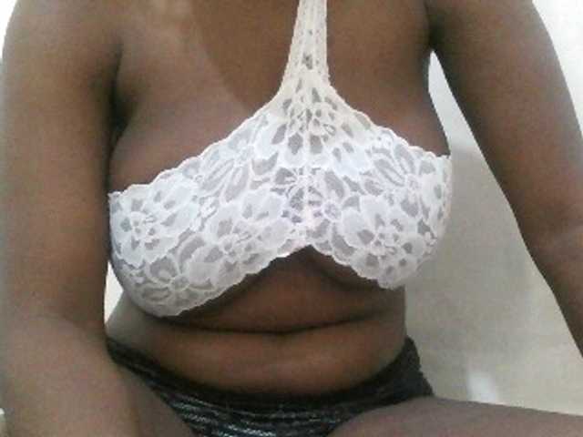 Bigboobs77's BongaCams show and profile