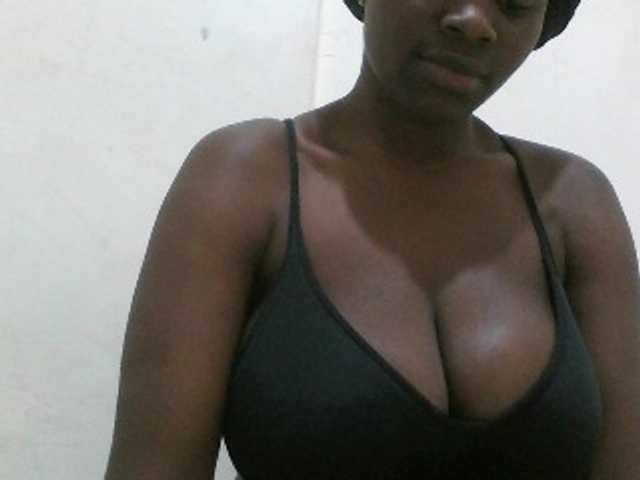 Bigboobs77's BongaCams show and profile