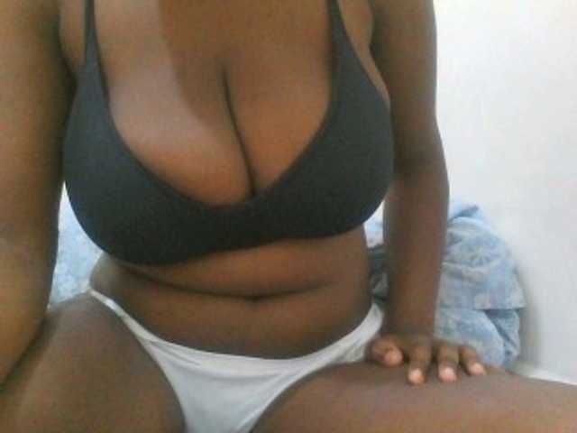 Bigboobs77's BongaCams show and profile