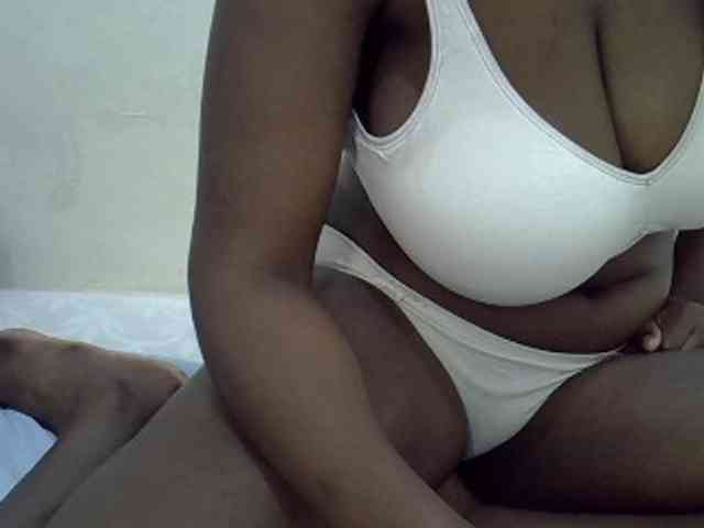 Bigboobs77 webcam