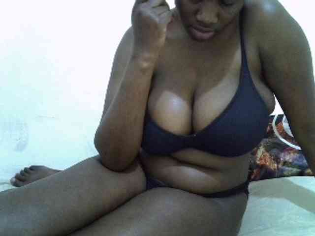 Bigboobs77 webcam
