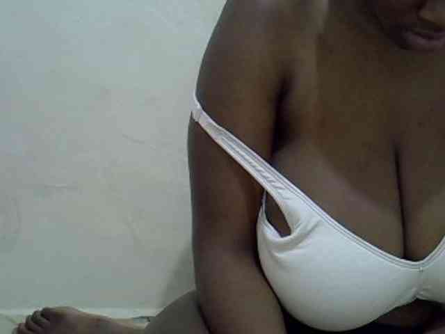 Bigboobs77 webcam
