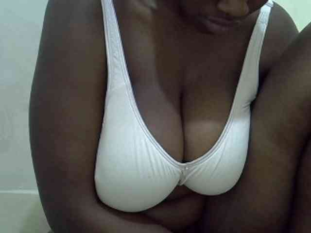 Bigboobs77 webcam