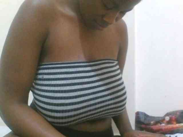 Bigboobs77 webcam