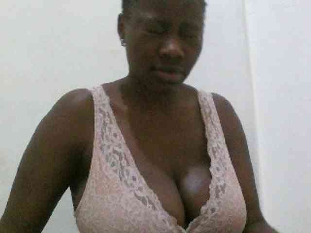 Bigboobs77 webcam