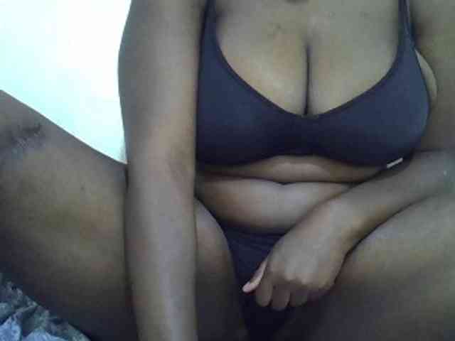 Bigboobs77 webcam