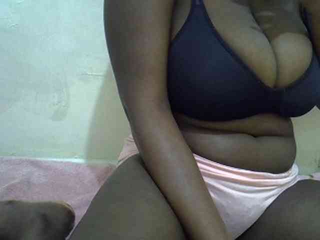Bigboobs77 webcam