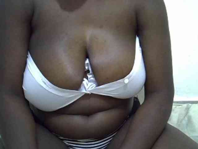 Bigboobs77 webcam