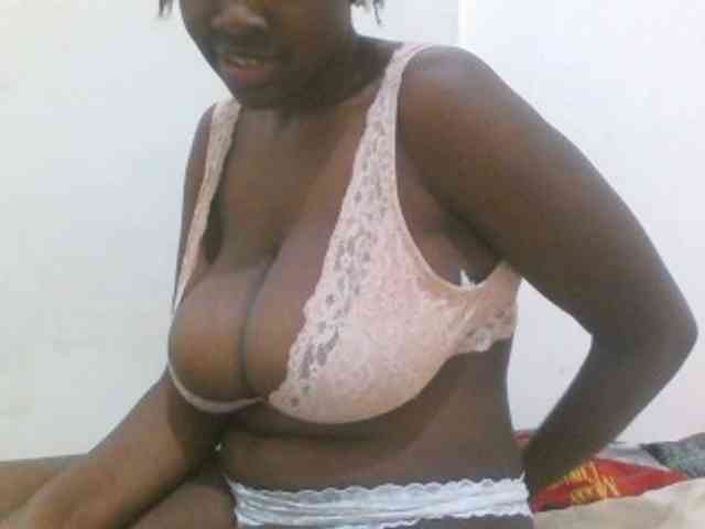 Bigboobs77 webcam