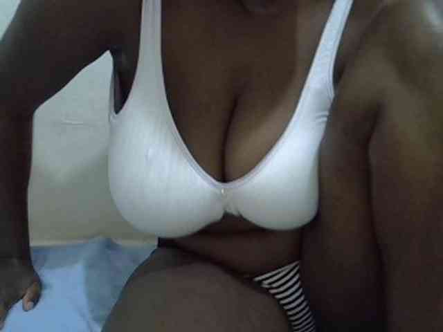 Bigboobs77 webcam