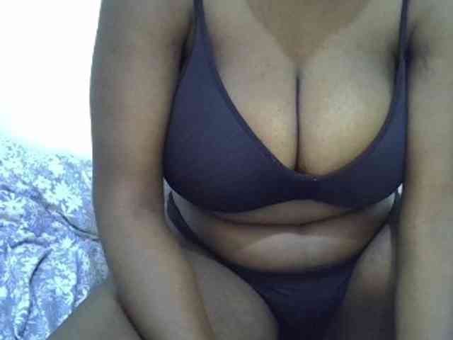 Bigboobs77 webcam