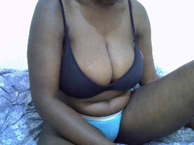 Bigboobs77 webcam