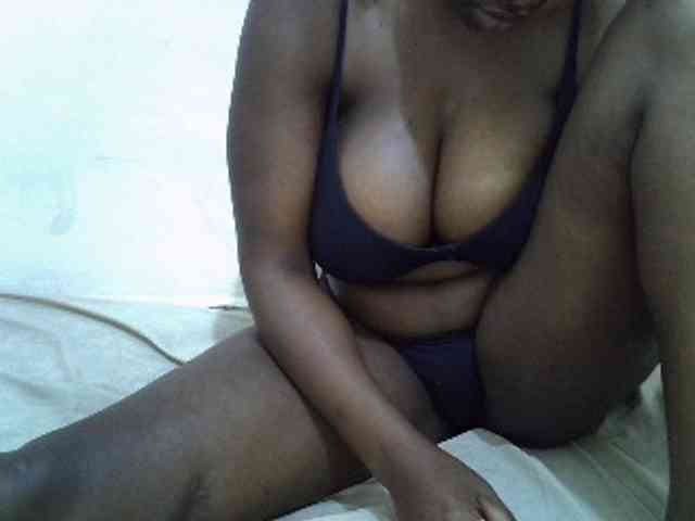 Bigboobs77 webcam