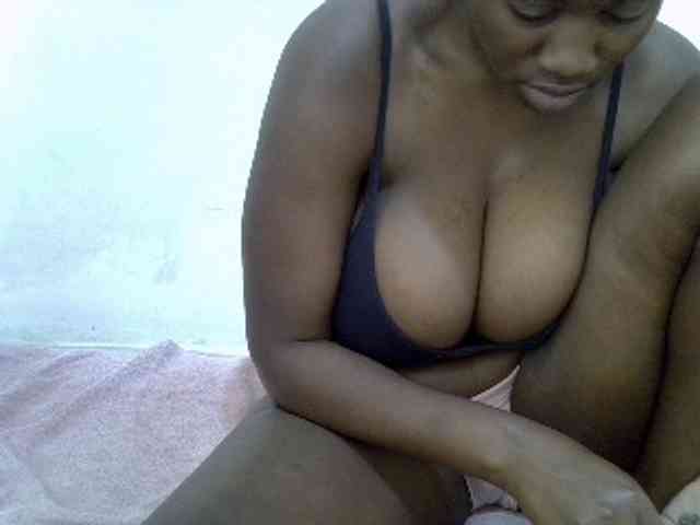 Bigboobs77 webcam