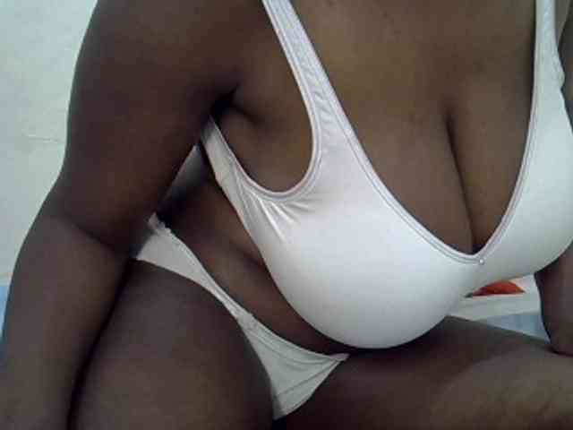 Bigboobs77 webcam