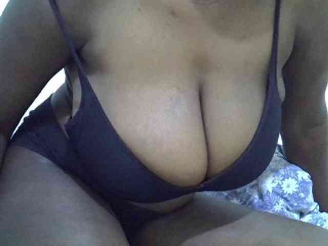 Bigboobs77 webcam