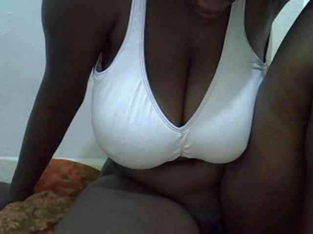 Bigboobs77 webcam
