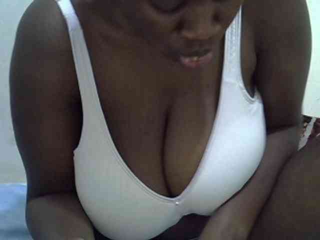 Bigboobs77 webcam