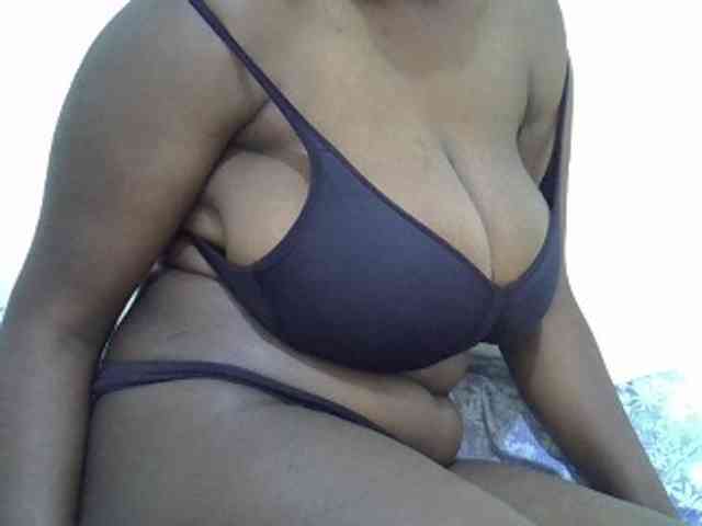 Bigboobs77 webcam