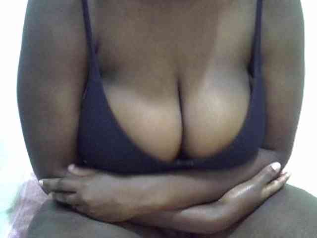 Bigboobs77 webcam