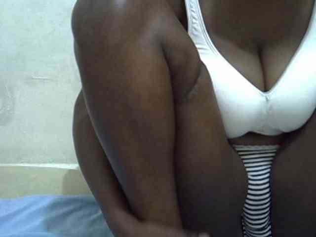 Bigboobs77 webcam