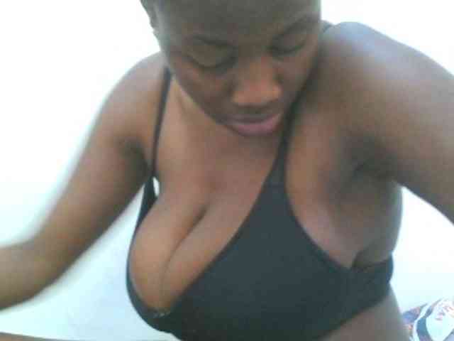 Bigboobs77 webcam