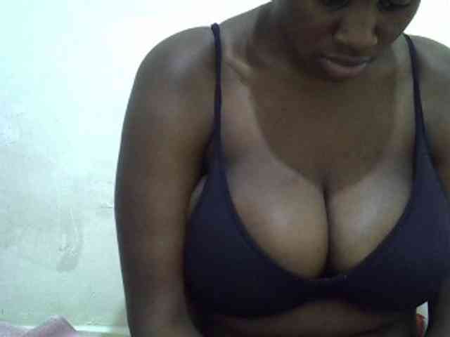 Bigboobs77 webcam
