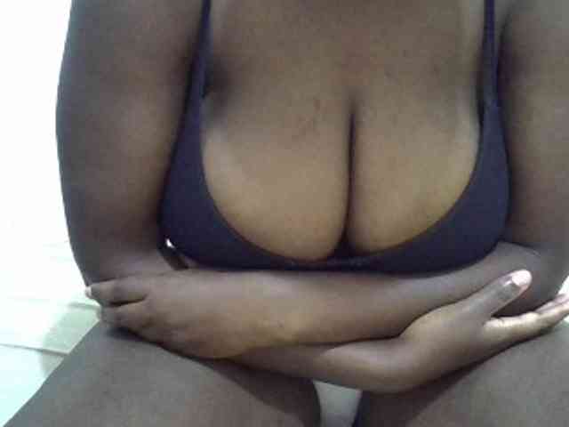 Bigboobs77 webcam