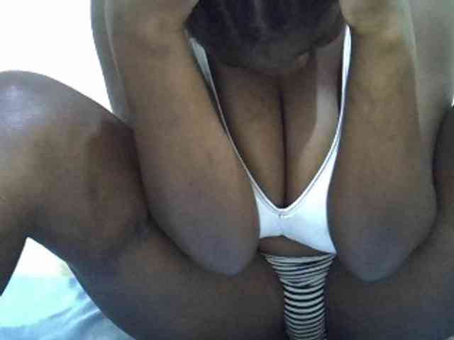 Bigboobs77 webcam